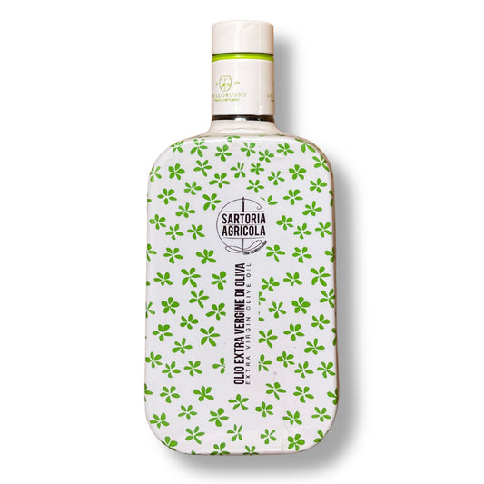 Green Flower olijfolie uit Puglia – Signature Blend van SOGNO by Hetty. Extra vierge, medium fruitig en koudgeperst in een limited edition designfles. Perfect voor herfstgerechten.
